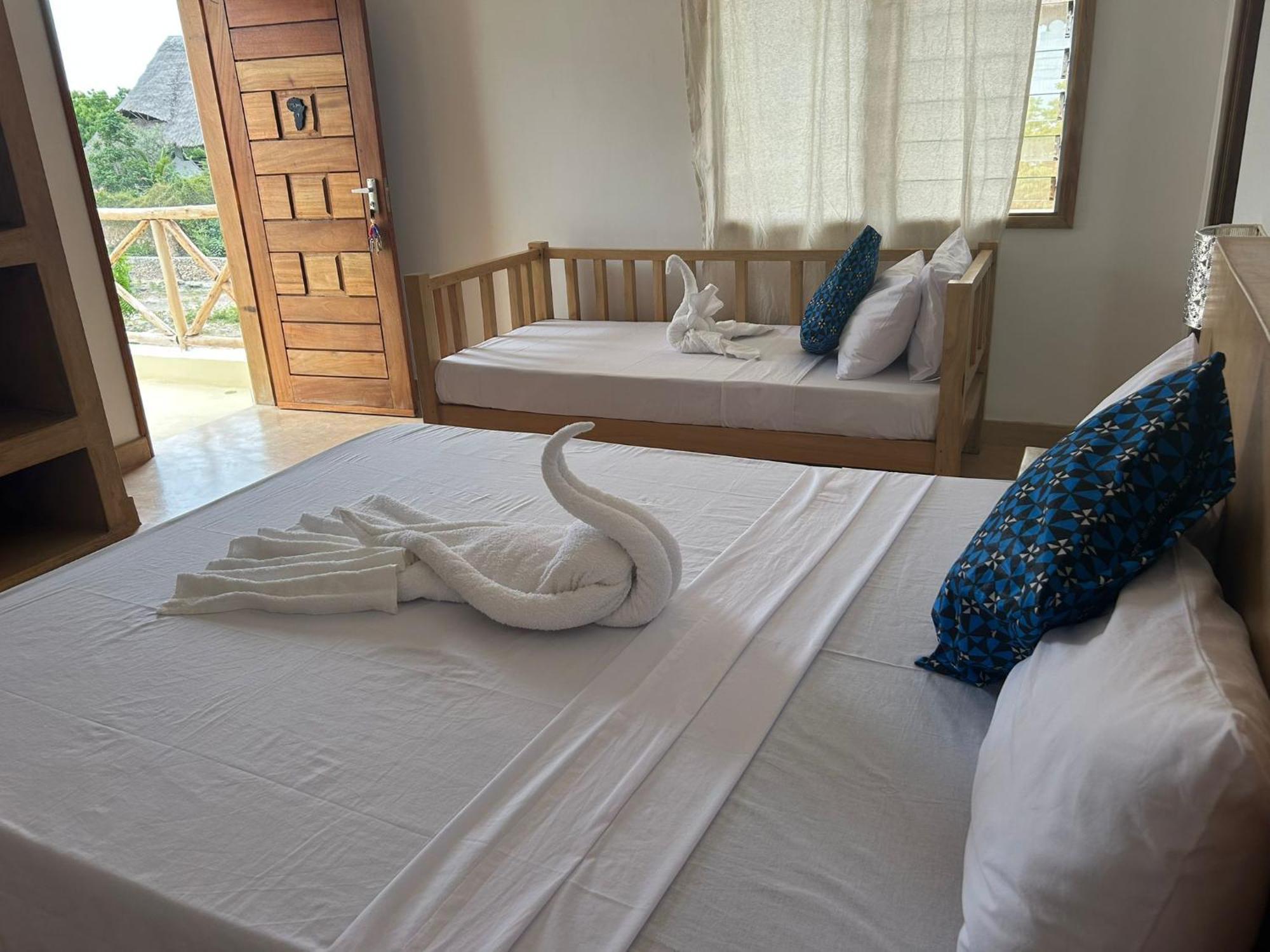 Tatu Inn Boutique Hotel วาตามู ภายนอก รูปภาพ